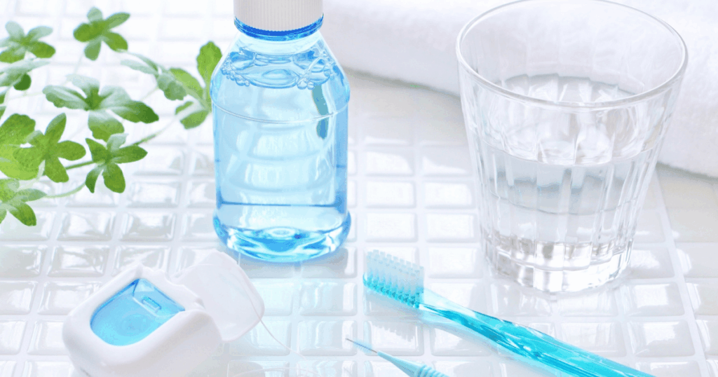 歯ブラシやデンタルフロス、マウスウォッシュなど歯周病予防のケア用品