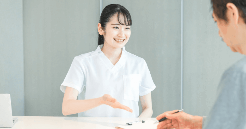 歯周病の痛みで歯科受診の目安を解説するイメージ